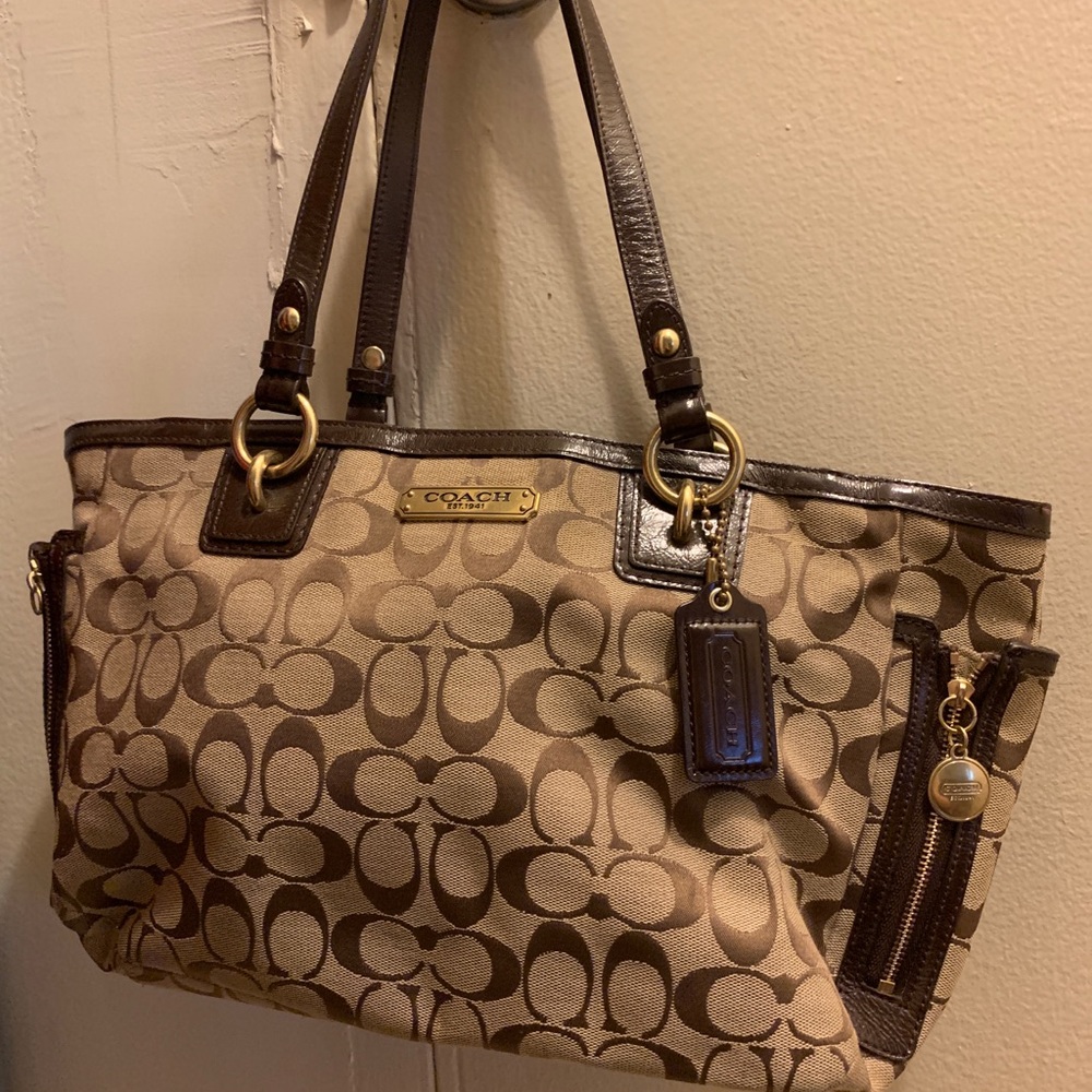 Brown logo print Coach shoulder bag